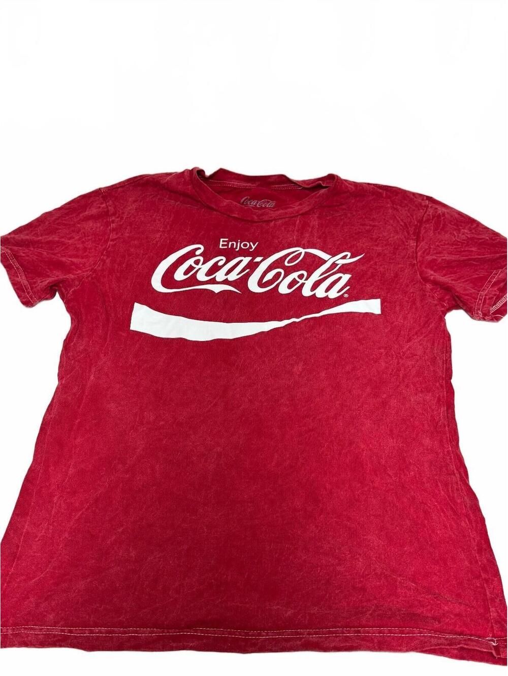 Coca-Cola Graphic T-Shirt Red Short Sleeve Crew Neck Cotton Tagged Small